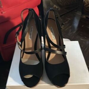 New Charles David Tiger Print Fur Leather Shoes Size 10 runs narrow